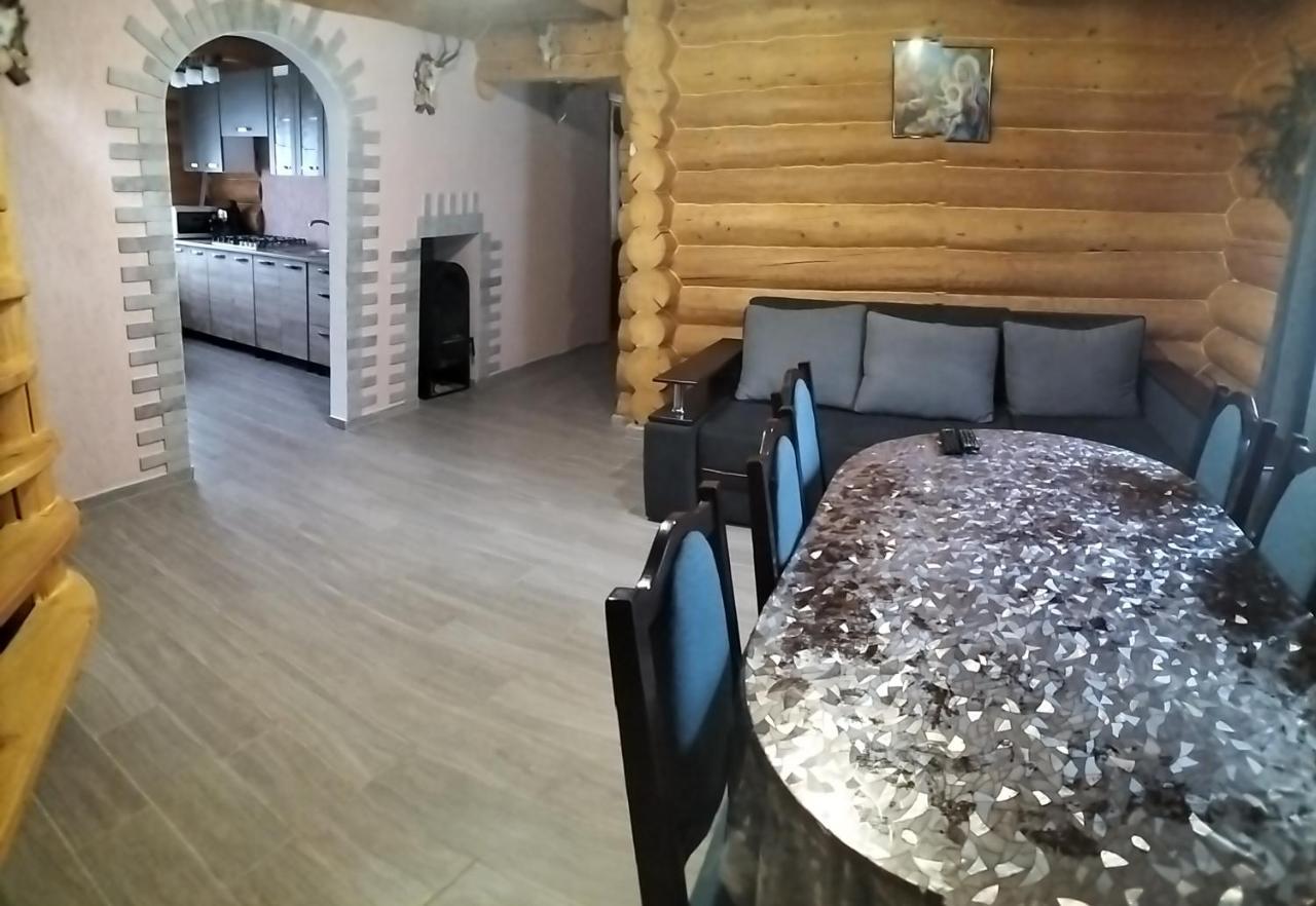 "Бджілка" І " Садиба Для Відпочинку" Lyuta Exterior photo